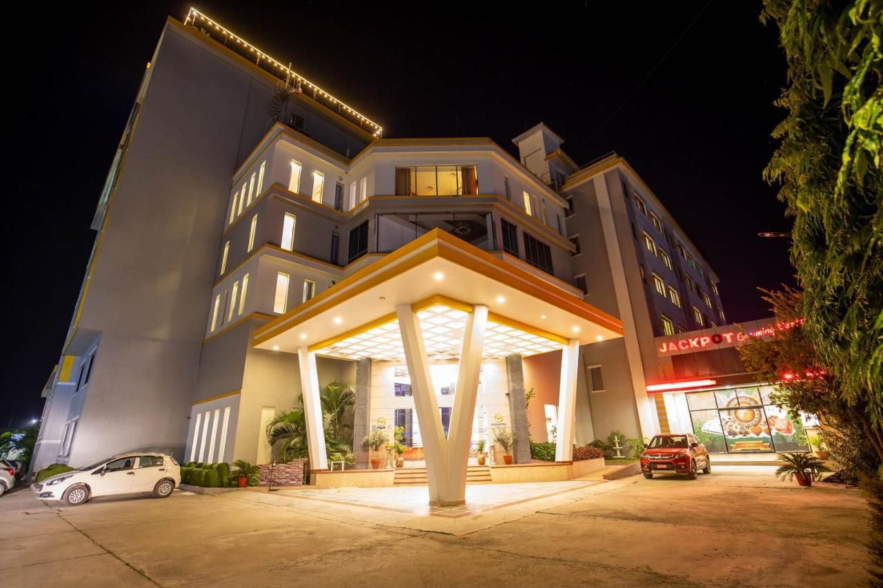 Hotel Siddhartha, Nepalgunj Exterior photo